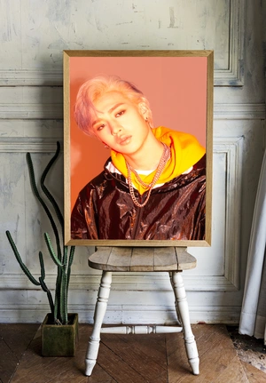 Bang Chan в ярком образе - 2