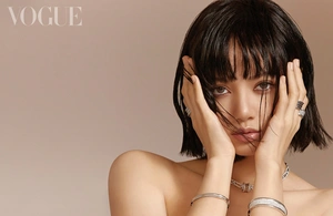 Портрет певицы Лиса в стиле Vogue - 1