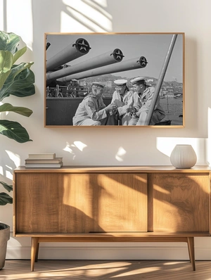 Три моряка в белой форме - 4