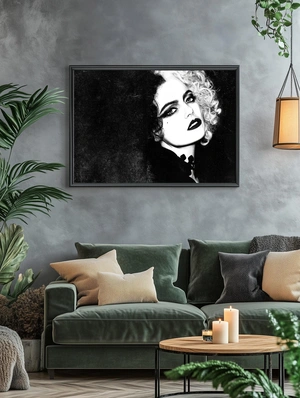 Черно-белый портрет Круэллы - 5