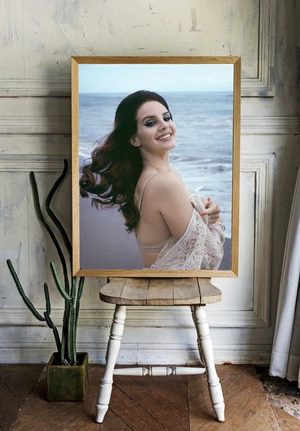Lana Del Rey — Утончённая женственность у моря - 2