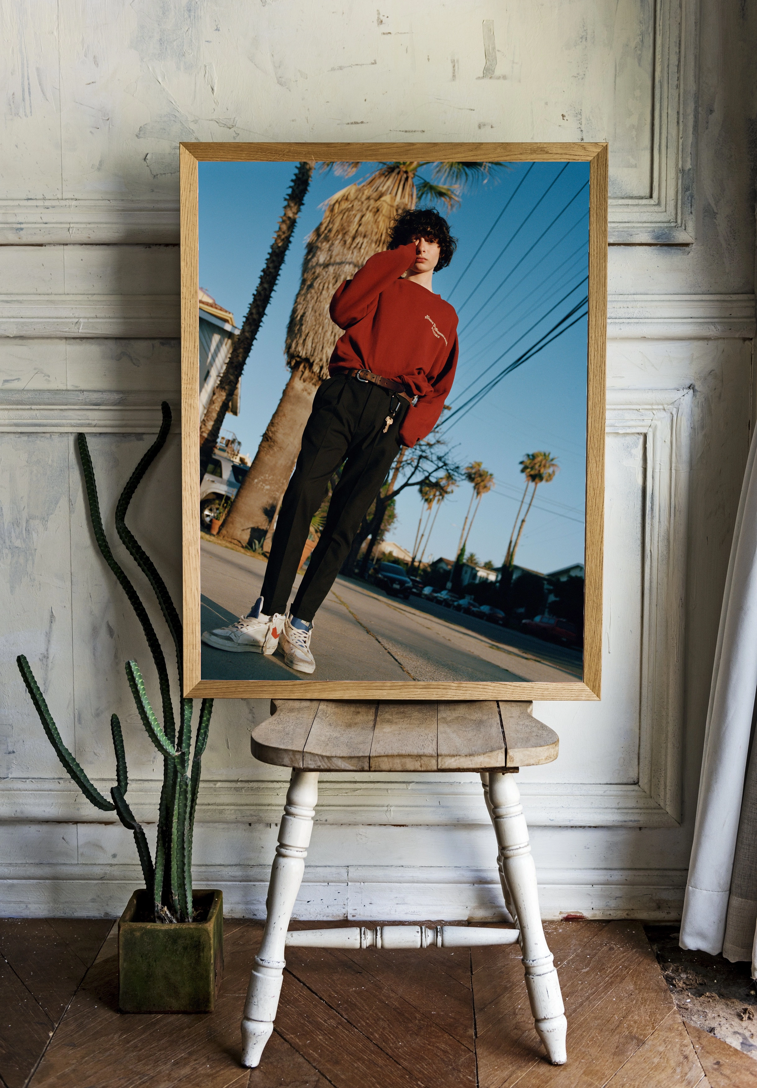 Финн Вулфард в городском образе - 2