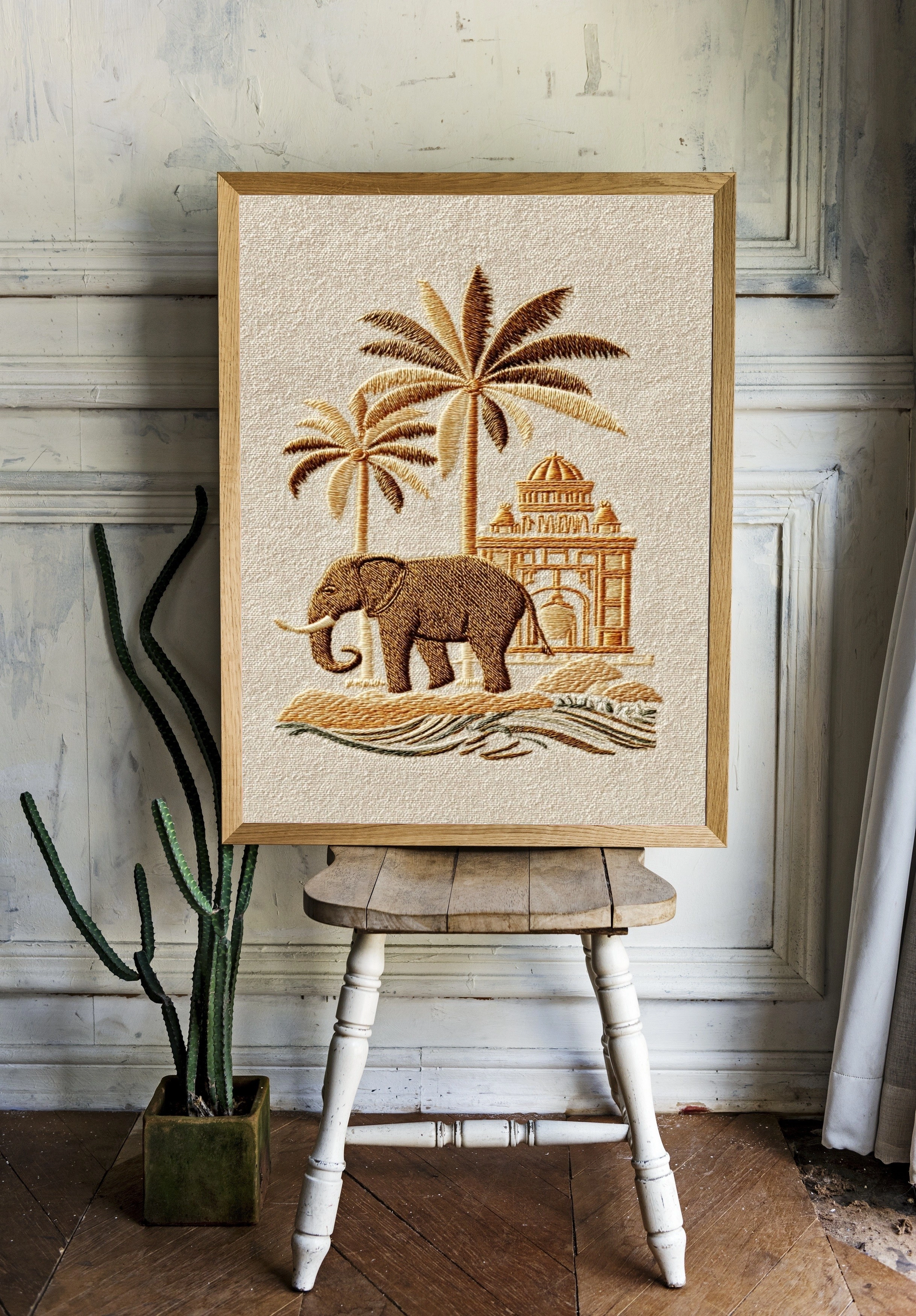 Элегантный вышитый слон на фоне пальм - 2