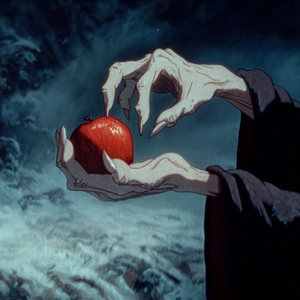 Загадочная рука с красным яблоком - 1