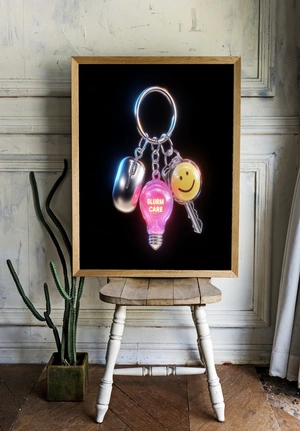 Яркий брелок с лампочкой и улыбкой - 2
