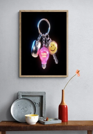 Яркий брелок с лампочкой и улыбкой - 4