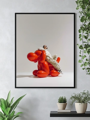 Яркий поп-арт с красным псом и стильной моделью - 5