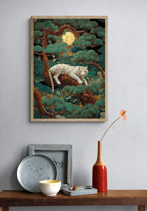 Белый тигр на фоне луны и деревьев - 4