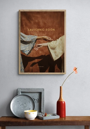 Элегантные руки в традиционных нарядах - 4