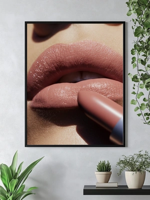 Нежные губы с матовой помадой - 5