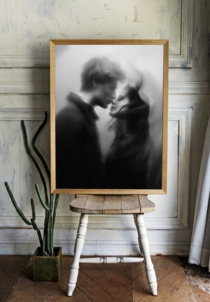 Эмоциональный поцелуй в черно-белом - 2