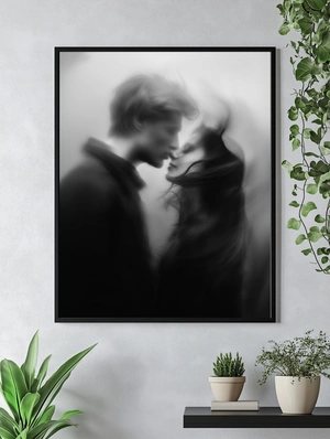 Эмоциональный поцелуй в черно-белом - 5