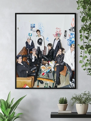 K-pop группа в стиле кэжуал и чёрная кожа - 4