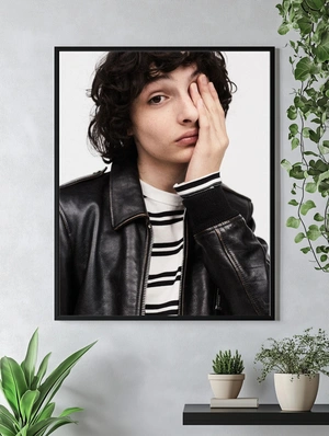 Финн Вулфард в деталях - 4