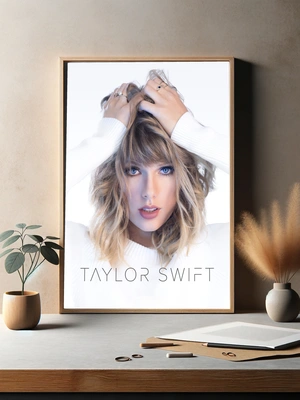 Taylor Swift — Выразительный взгляд - 3