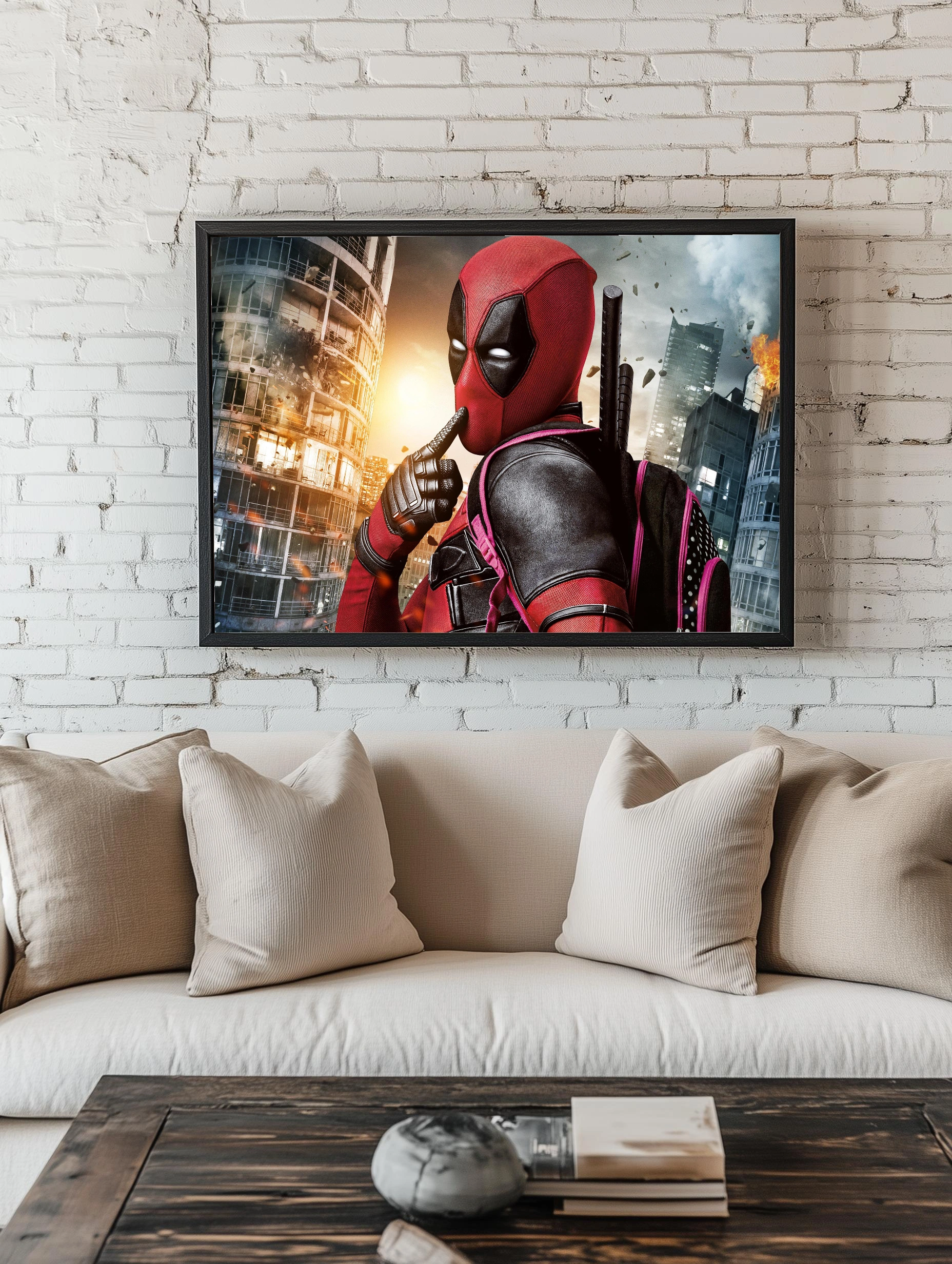 Deadpool на фоне разрушенного города - 2