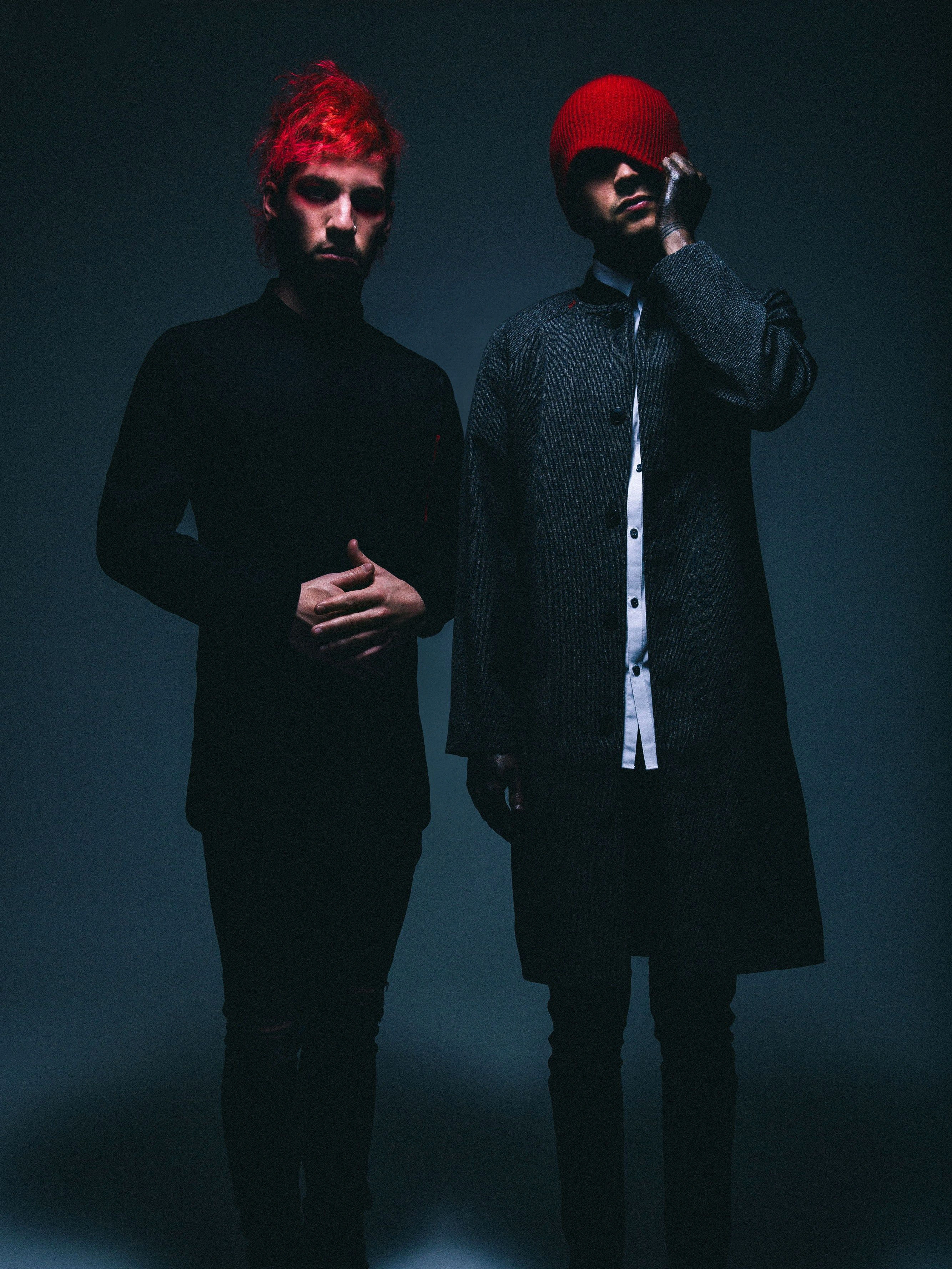 Twenty One Pilots — Двойственность теней - 1