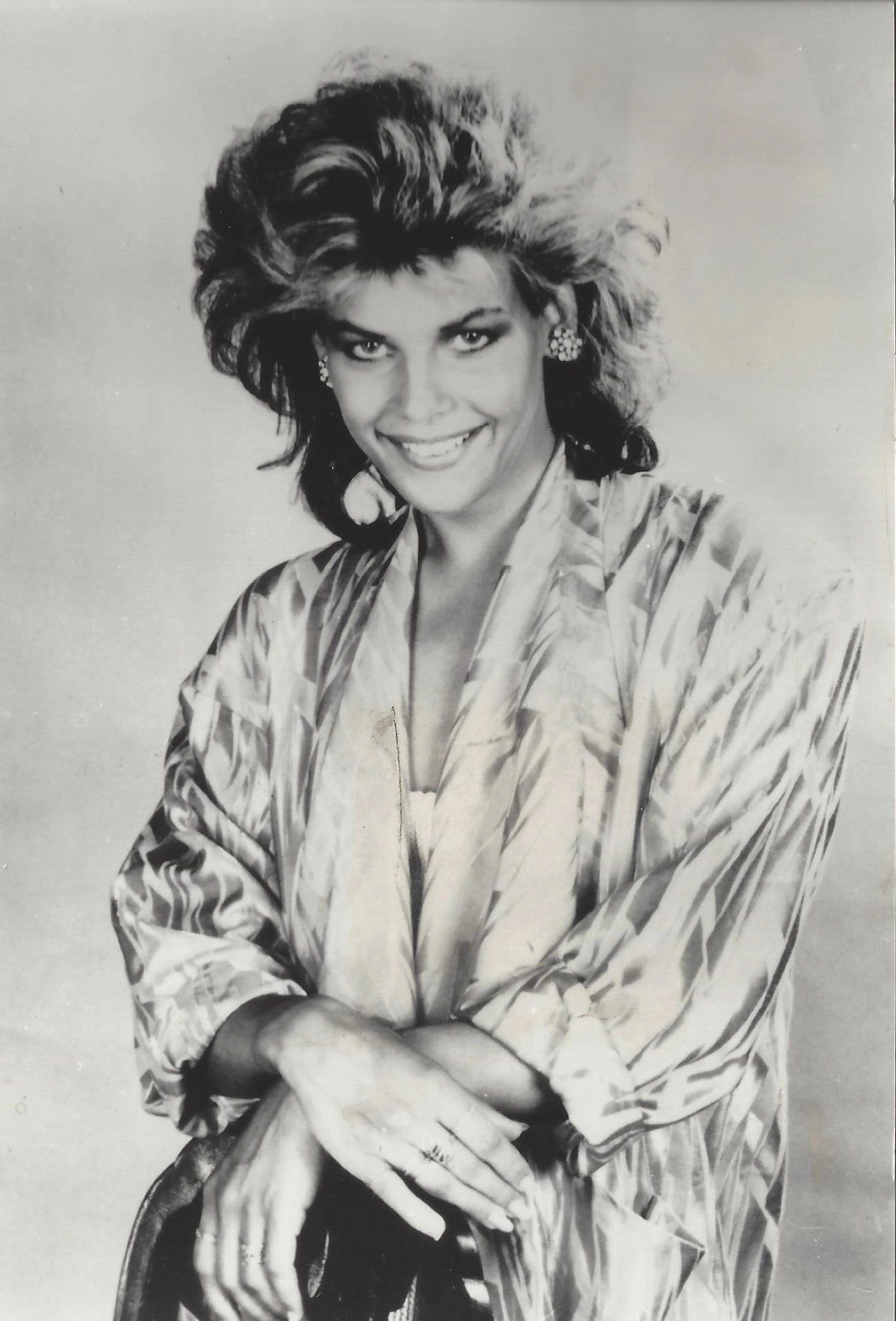 C. C. Catch — Энергия и улыбка в черно-белом стиле - 1