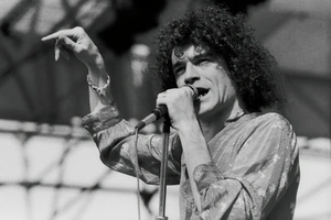Nazareth — Эстетика живого выступления - 1
