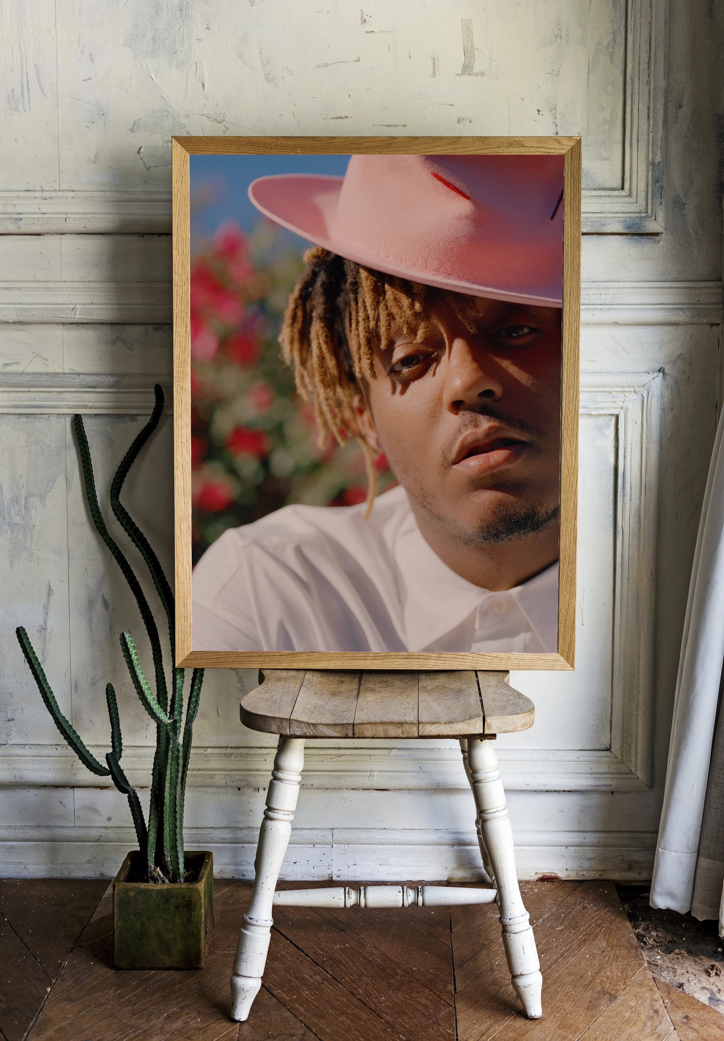 Juice WRLD в розовой шляпе - 2