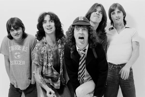 AC/DC — Легенды рок-музыки - 1