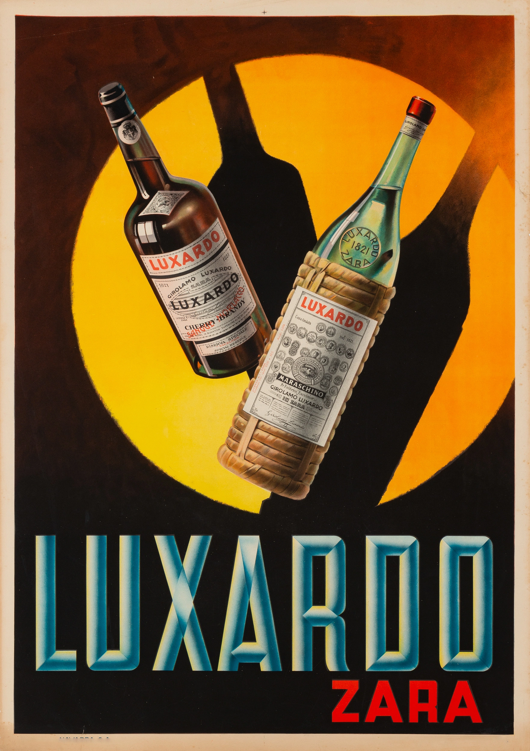 Бутылки Luxardo Zara на черном фоне с оранжевым кругом - 1