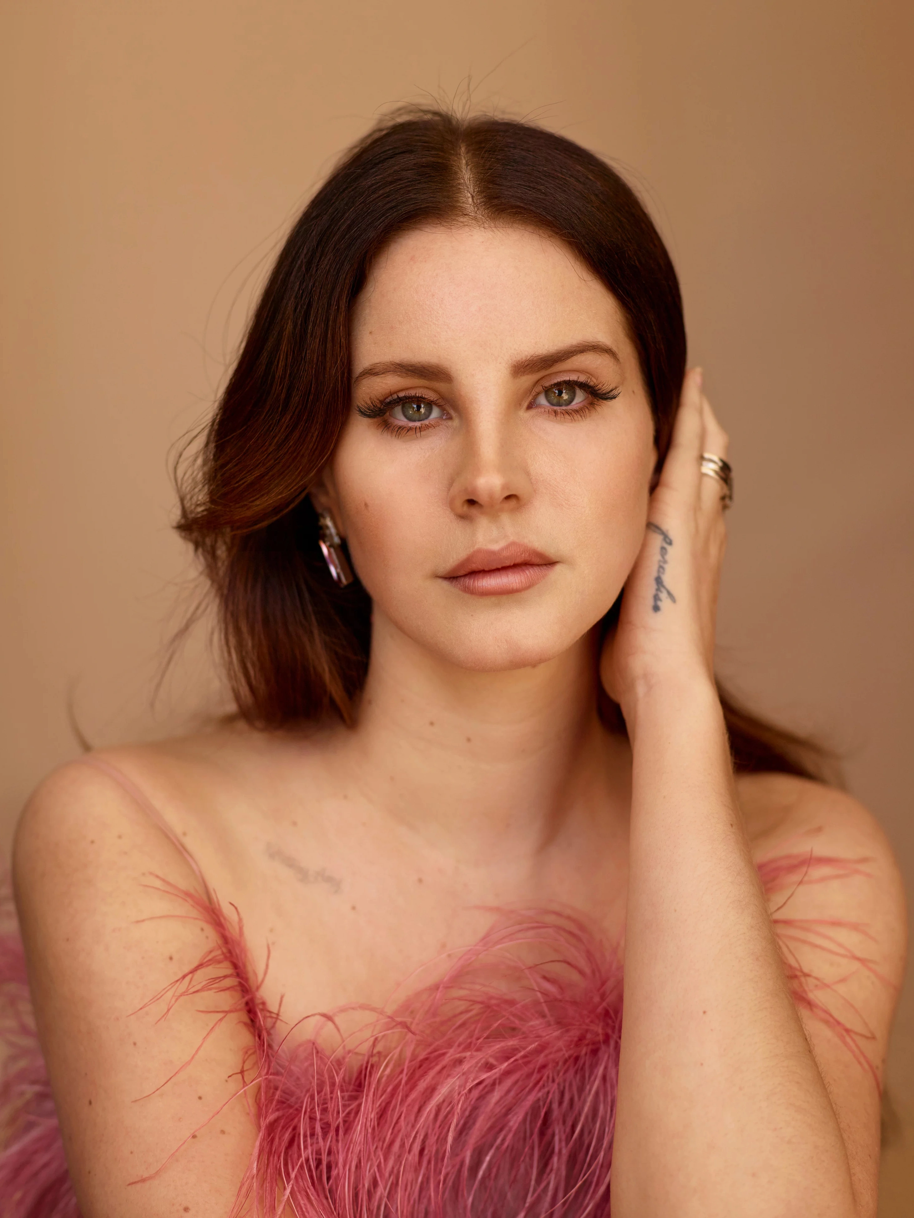 Lana Del Rey в нежных тонах - 1