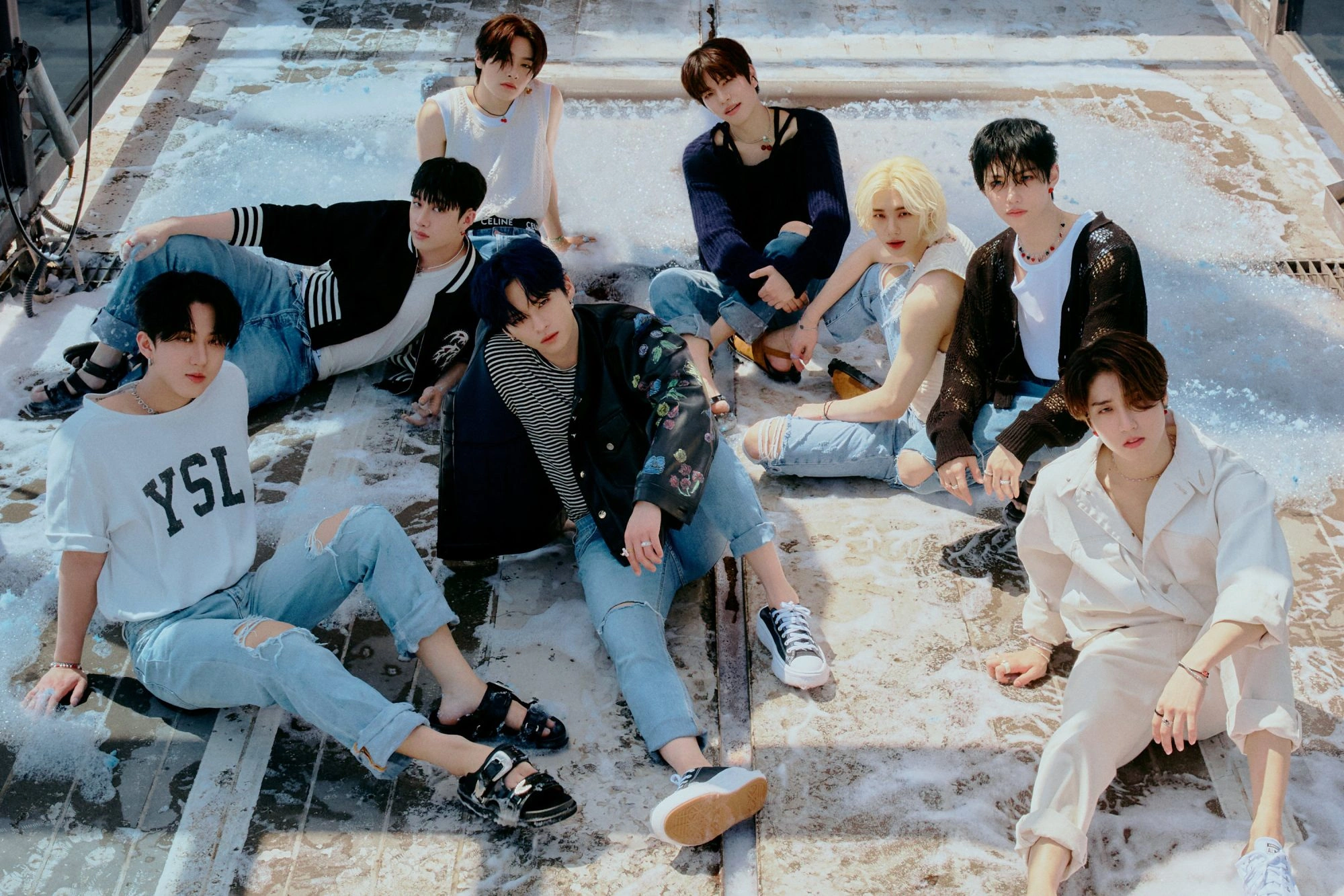 Летний образ группы Stray Kids - 1