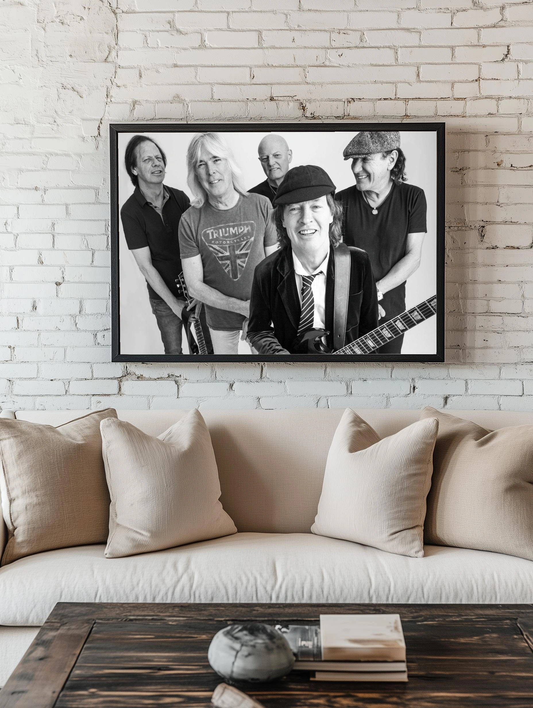 Черно-белая фотография рок-группы AC/DC - 2
