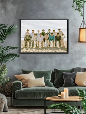 K-pop группа SEVENTEEN на пляже - 5