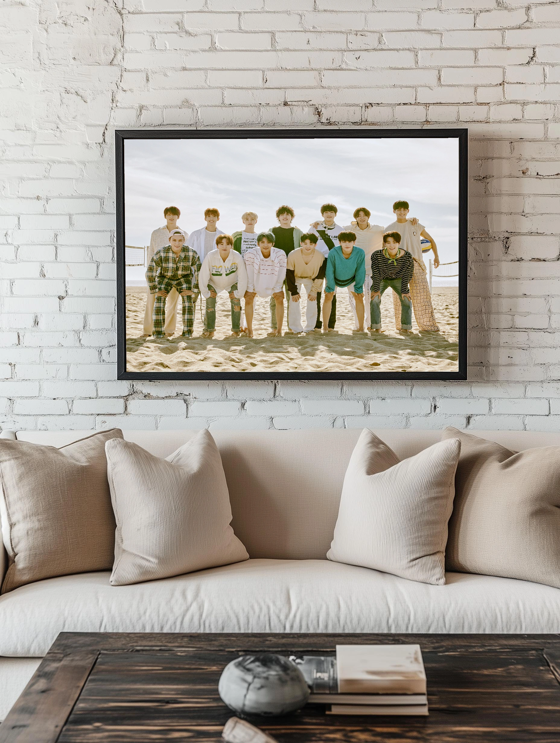 K-pop группа SEVENTEEN на пляже - 2