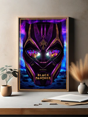 Black Panther с яркими фиолетовыми и золотыми узорами - 3