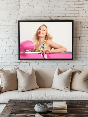 Марго Робби в образе Барби - 2