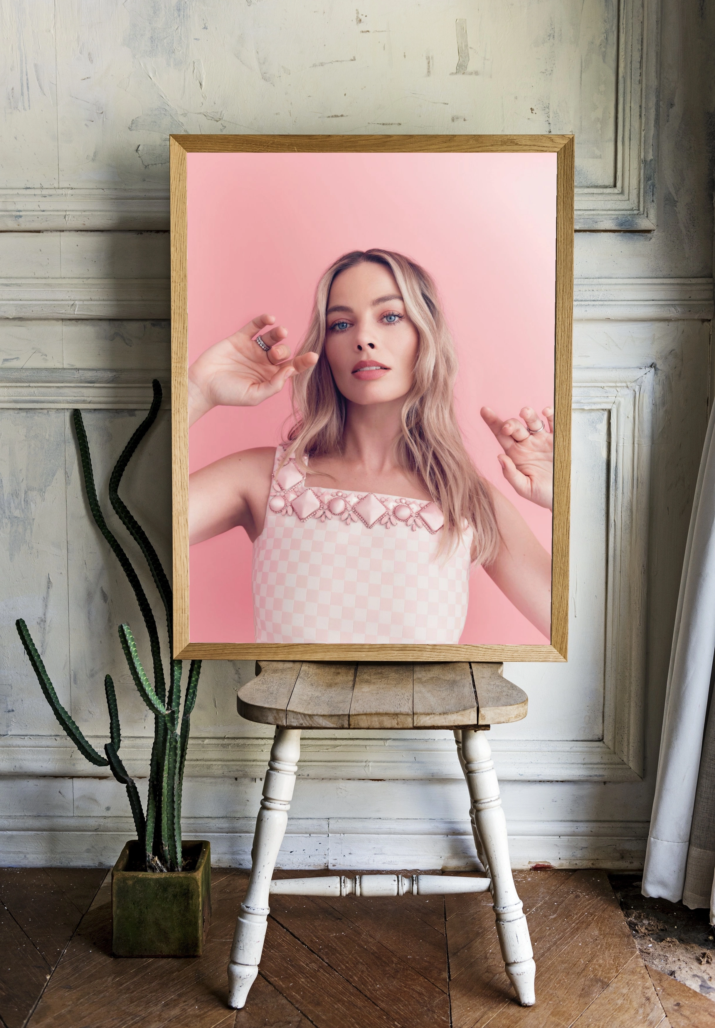 Марго Робби в розовом стиле - 2