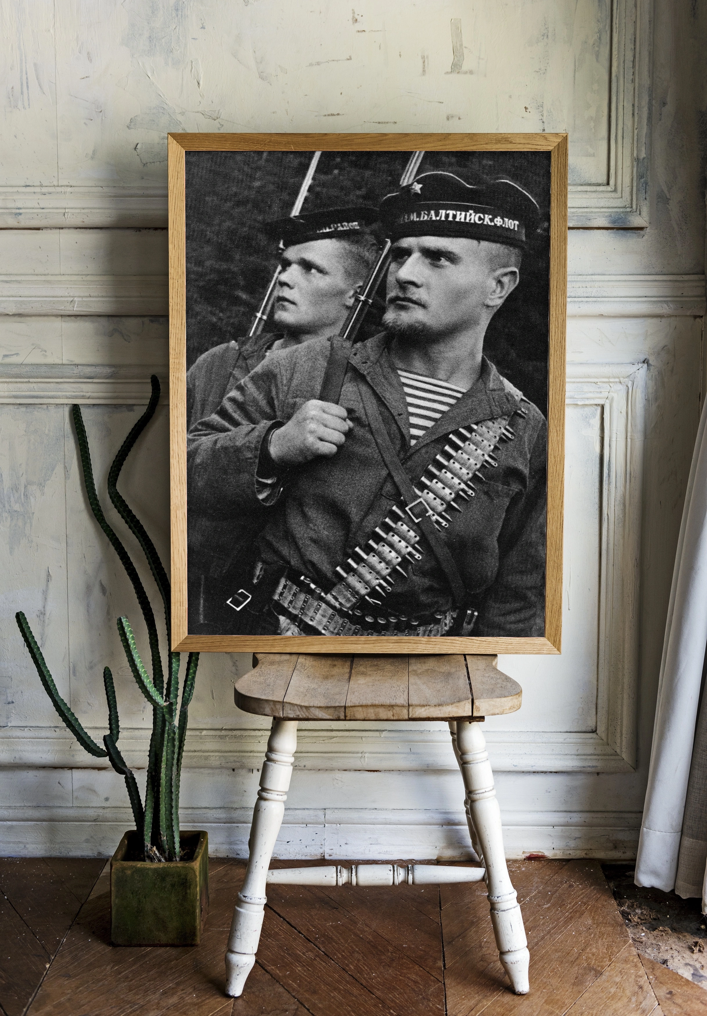 Два советских моряка Балтийского флота - 2