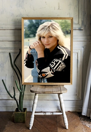 Легкий портрет Саманты Фокс в ретро стиле - 2