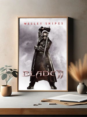 Блэйд в боевой стойке с мечом - 3