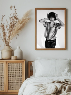 Эмоциональный портрет Финна Вулфарда в черно-белых тонах - 5