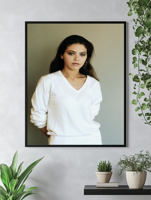 Орнелла Мути в нежном образе - 4