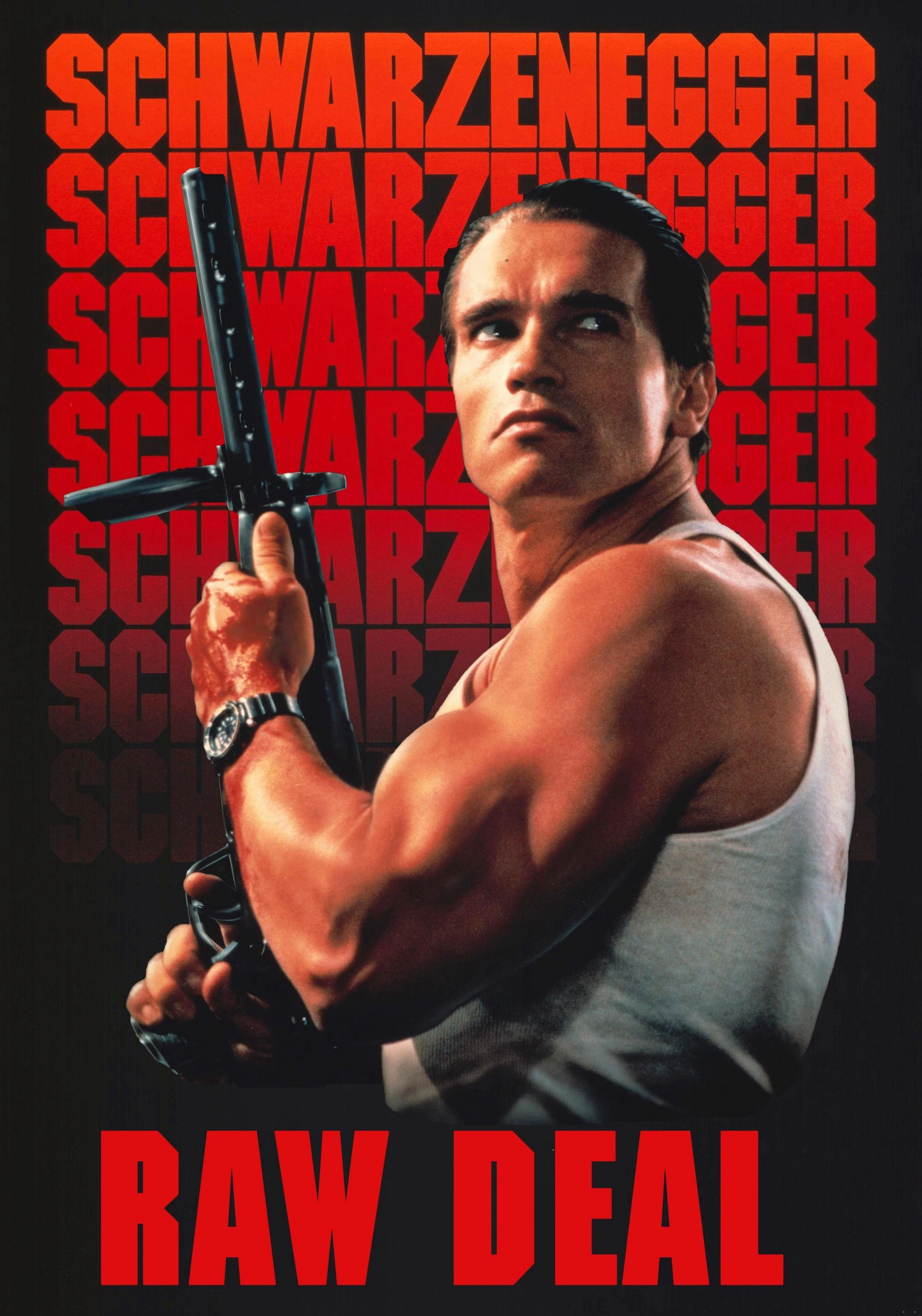 Арнольд Шварценеггер в боевом образе - 1