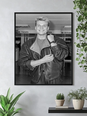 Дольф Лундгрен в кожаной куртке - 4