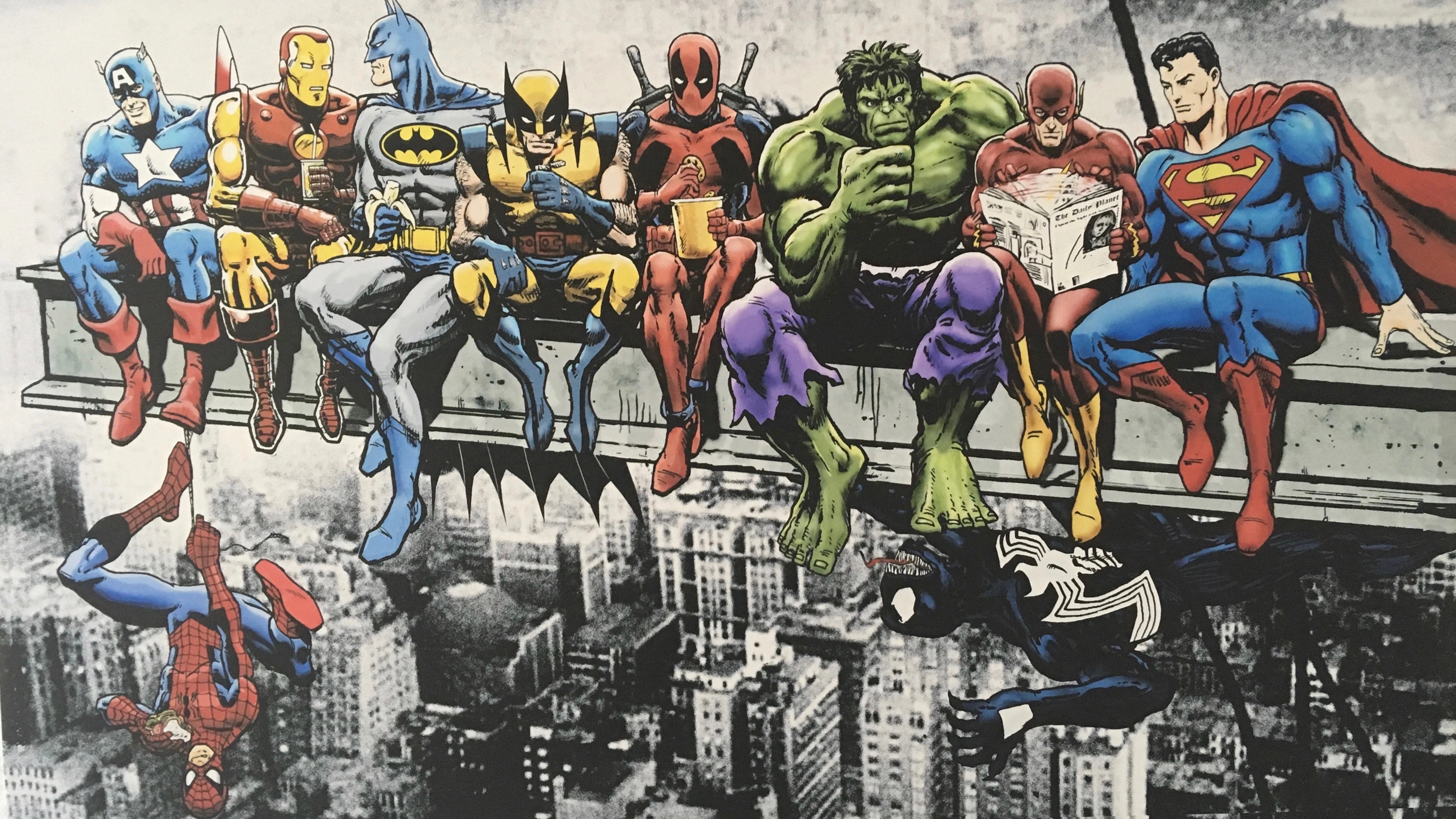 Команда супергероев в городском пейзаже - 1