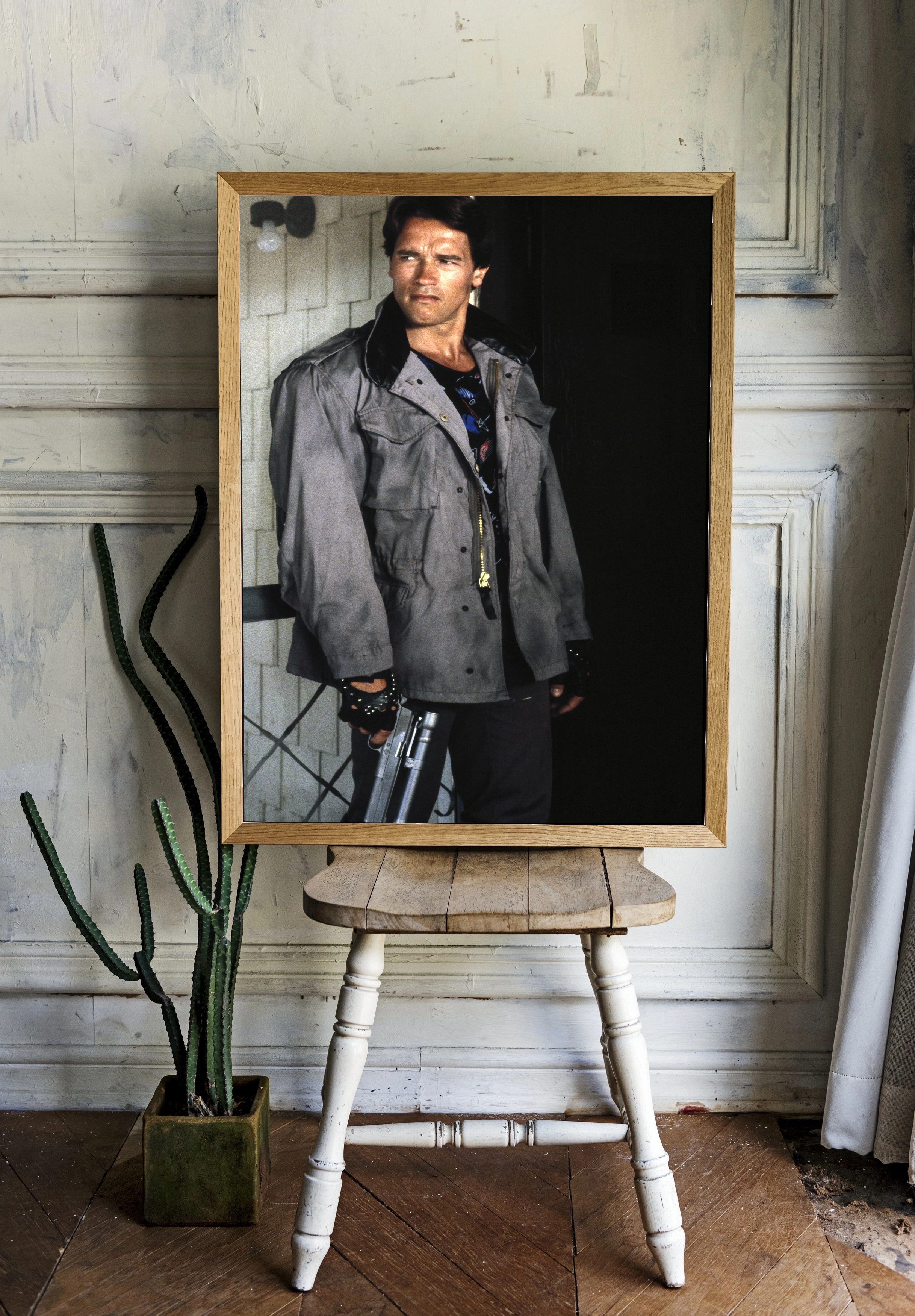 Арнольд Шварценеггер с оружием - 2