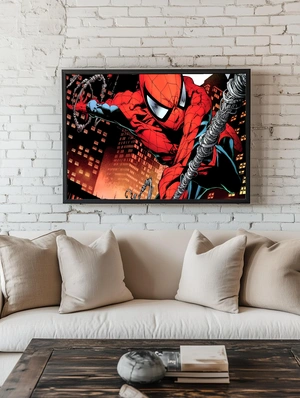 Экшн момент с Человеком-пауком на фоне небоскребов - 2