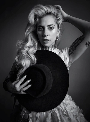 Портрет Lady Gaga в чёрно-белом стиле - 1