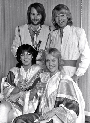 Легендарная группа ABBA в чёрно-белом стиле - 1