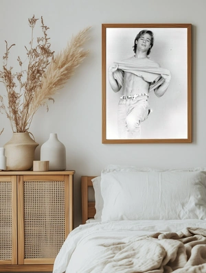 Чёрно-белое изображение с молодым Брэдом Питтом - 5