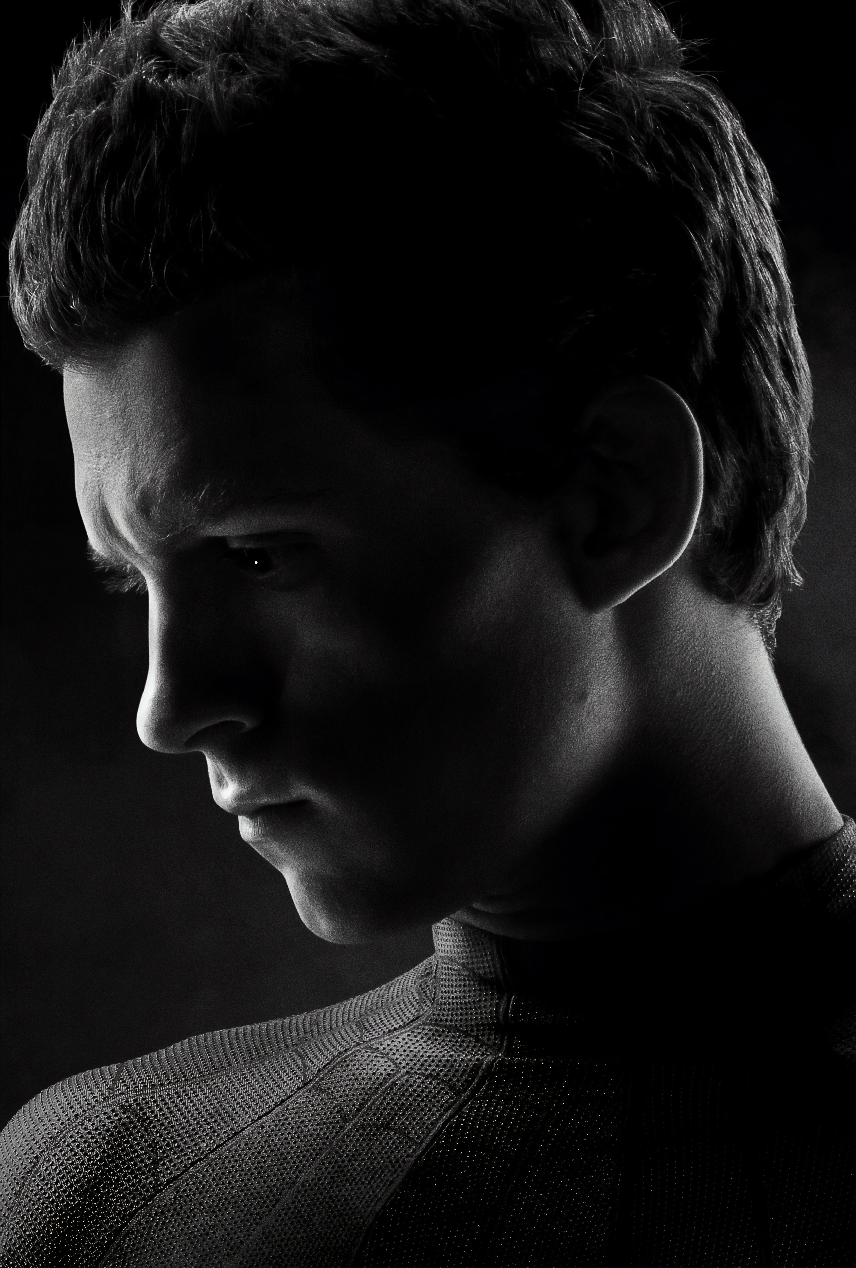 Том Холланд в образе Человека-паука - 1