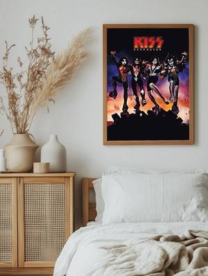 KISS культовая группа в ярком образе - 5