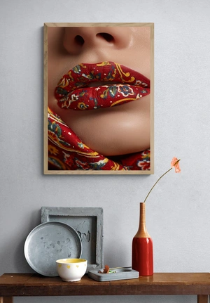 Яркие губы в цветочном узоре - 4